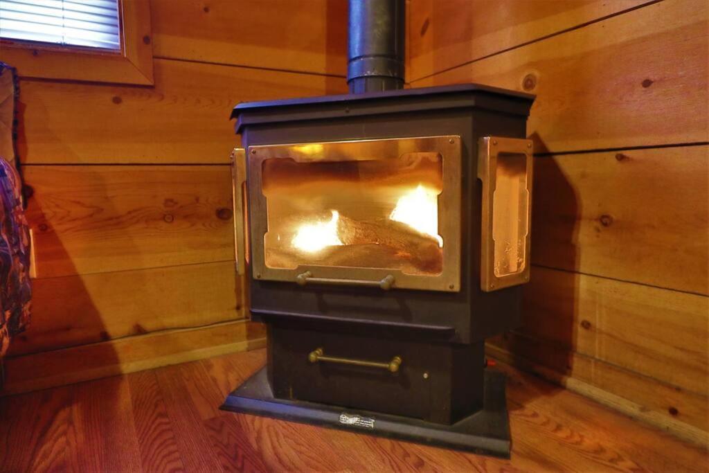 Cozy Cabin W/ Fireplace 3 Minutes To Helen! #2. Exterior photo